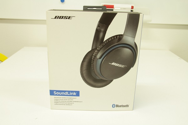 BOSE　ヘッドフォン　SoundLink around-earWirelessHeadphoneⅡ