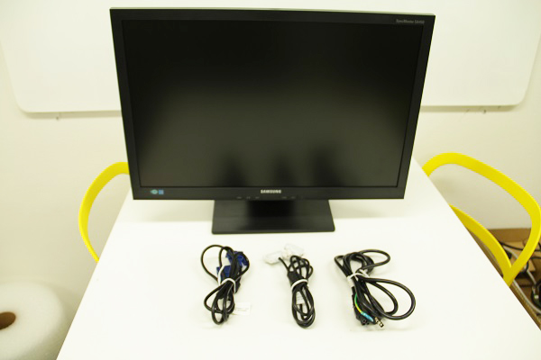SAMSUNG SyncMaster S24A450BW