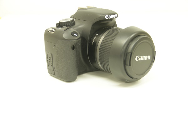 Canon　EOS Kiss X4 ﾀﾞﾌﾞﾙｽﾞｰﾑｷｯﾄ