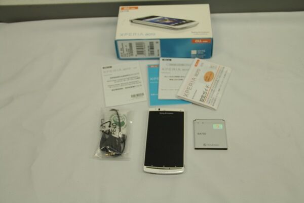 SONY IS11S (XPERIA ACRO) ﾎﾜｲﾄ