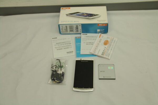 SONY　IS11S (XPERIA ACRO) ﾎﾜｲﾄ